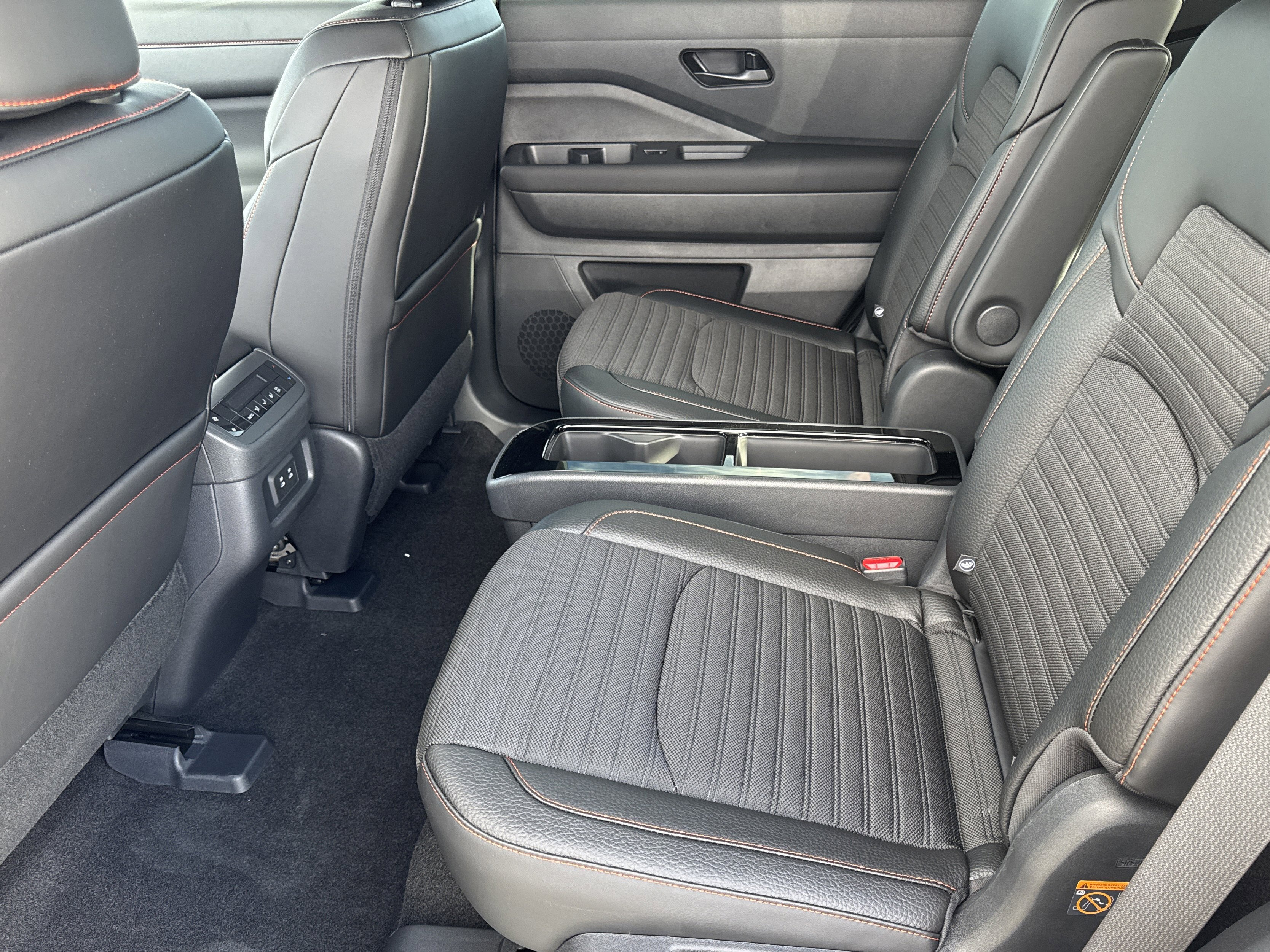 New 2026 Nissan Pathfinder Rock Creek w/ Rock Creek Premium Package AWD/4WD image 13