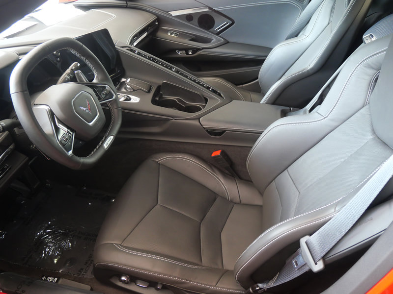 Used 2024 Chevrolet Corvette Z06 w/ Z07 Performance Package RWD image 10