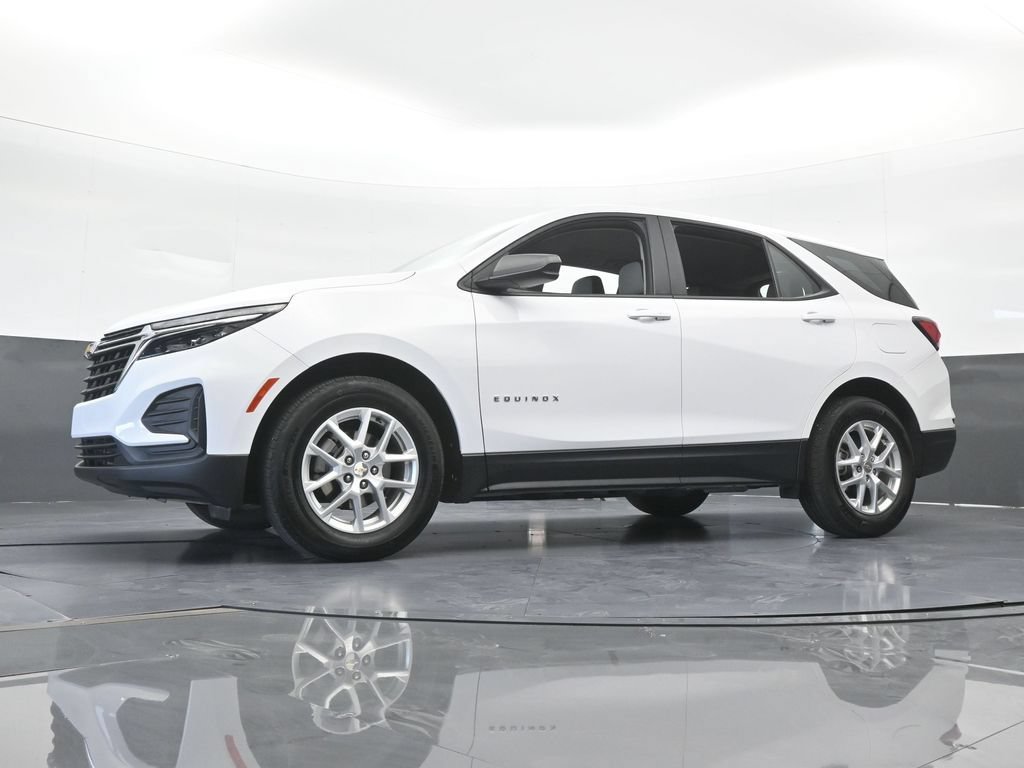 Used 2024 Chevrolet Equinox LS w/ Driver Confidence II Package FWD image 50