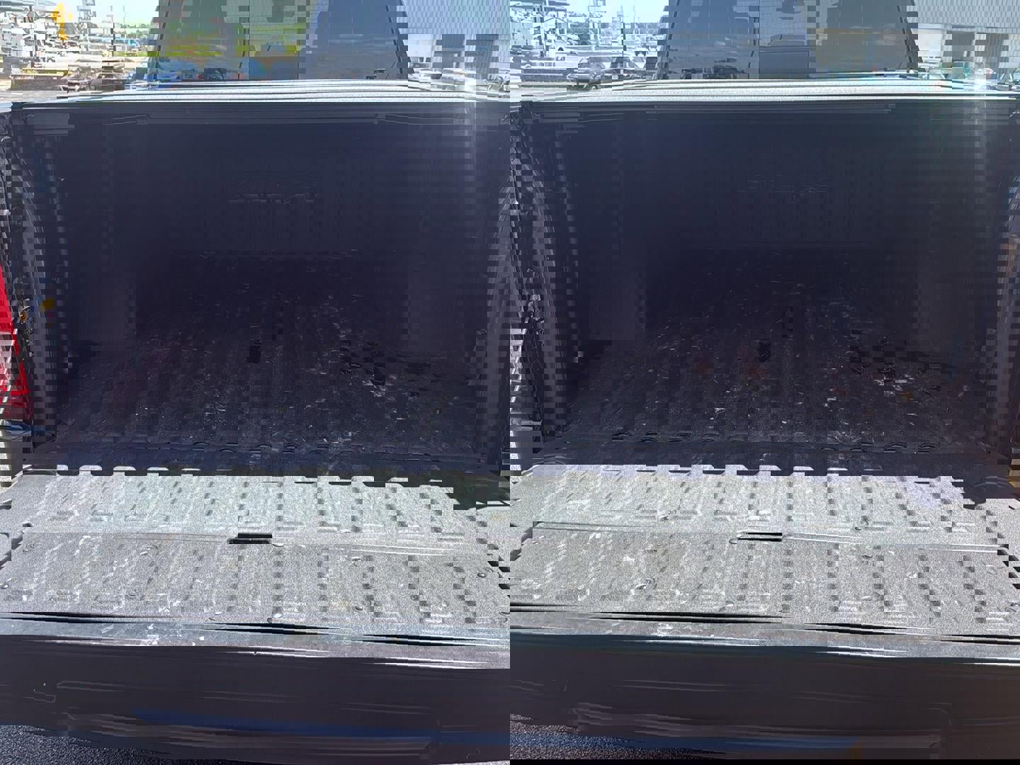 Used 2024 GMC Sierra 1500 AT4X image 5