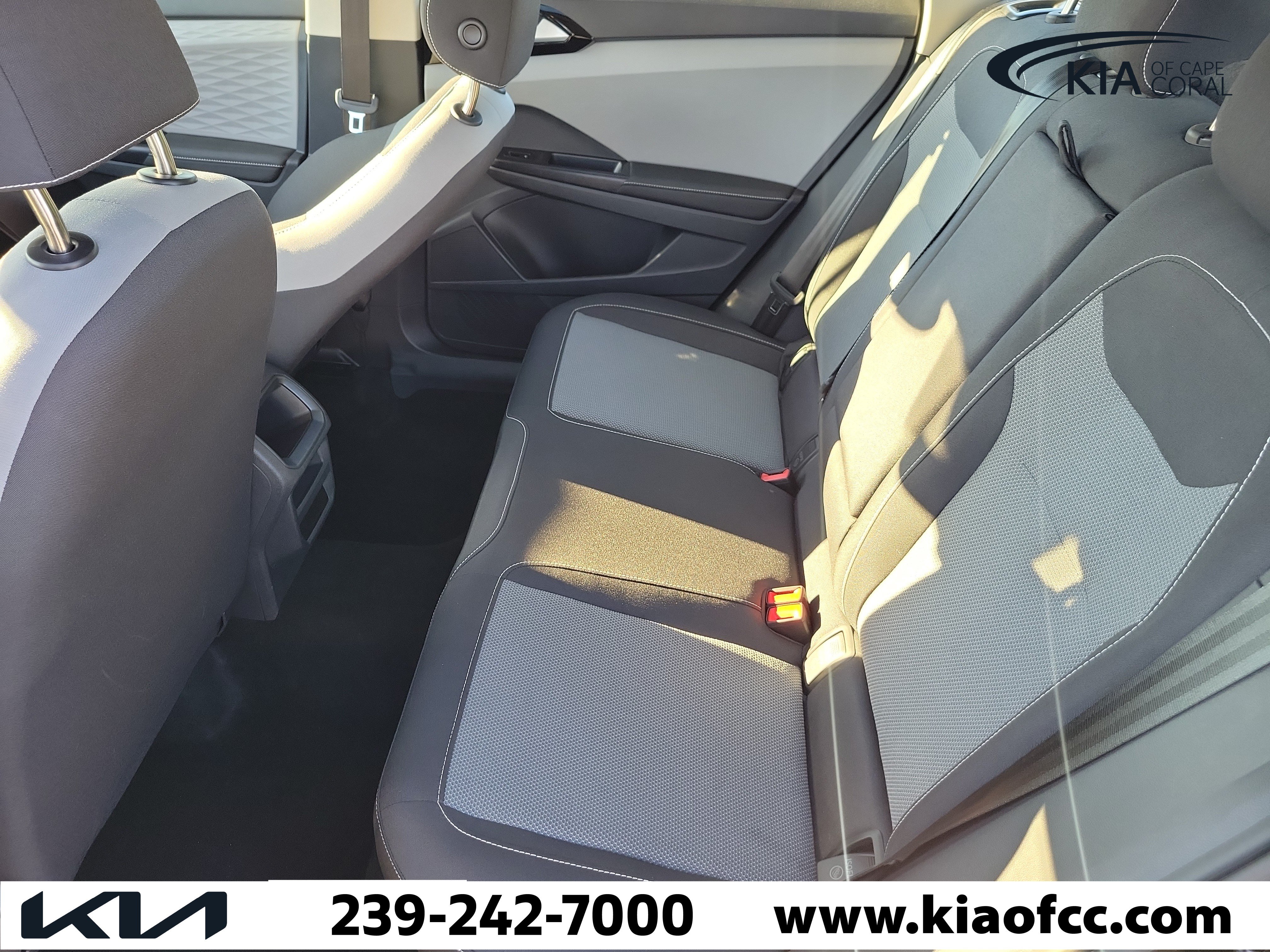 Used 2024 Volkswagen Taos S FWD image 11