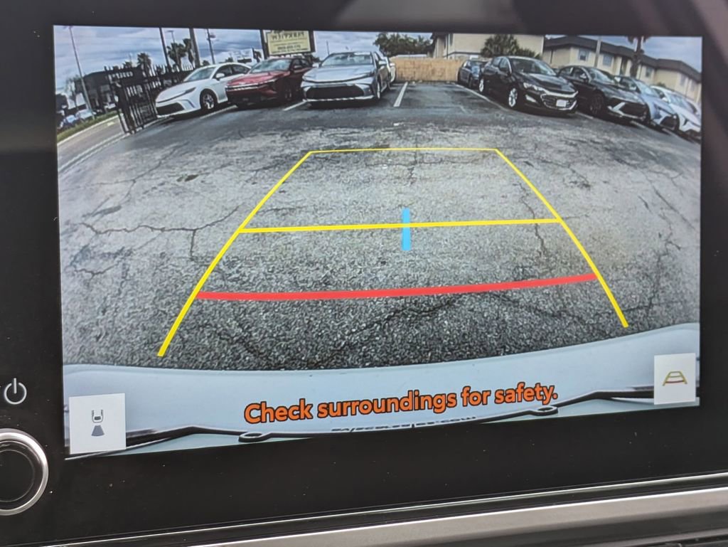 Used 2025 Toyota Camry LE image 18