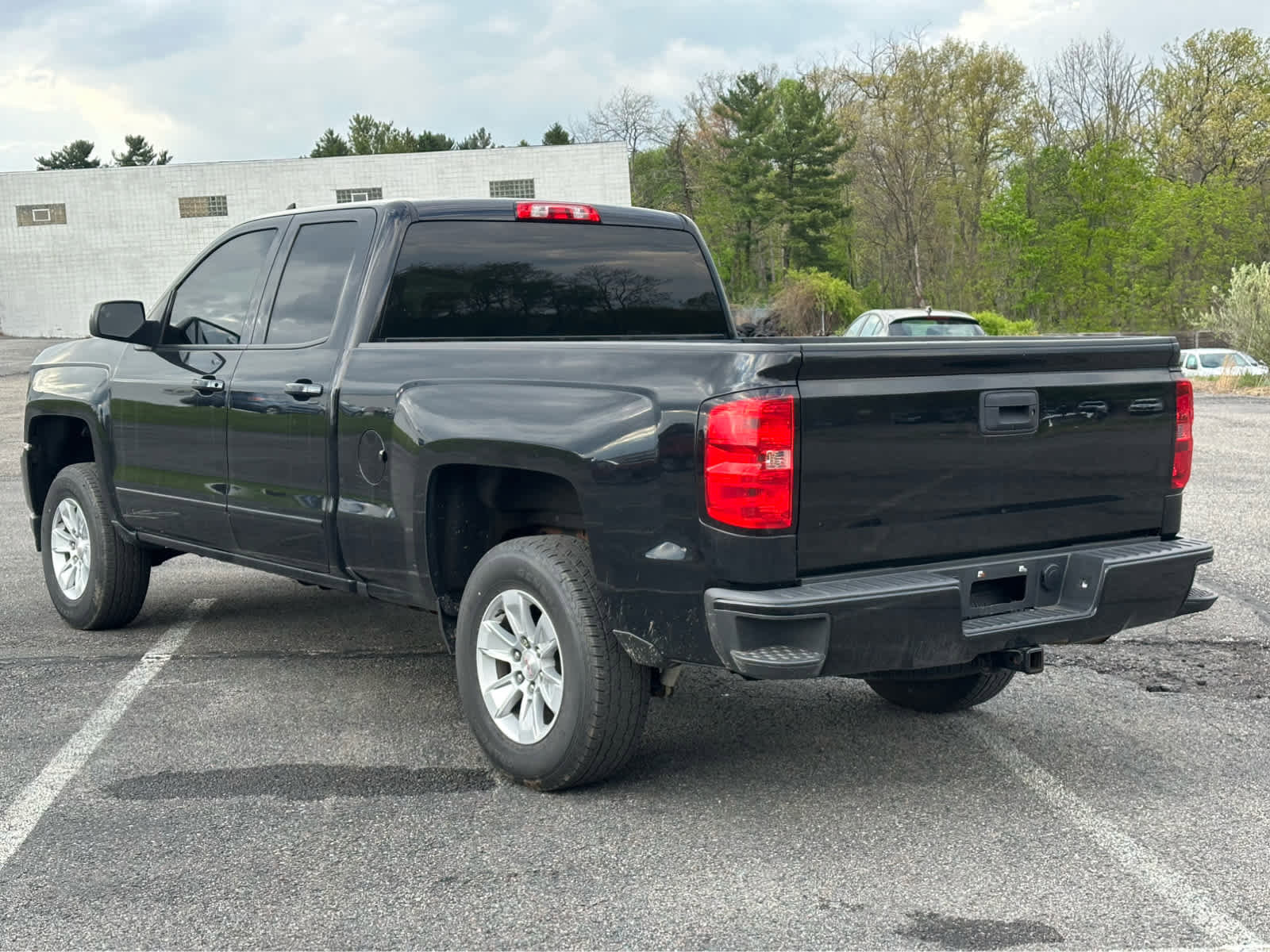 Used 2019 Chevrolet Silverado 1500 LT w/ All Star Edition AWD/4WD image 5