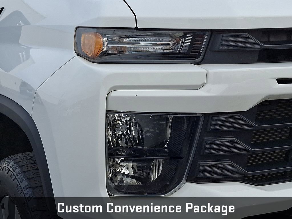 Used 2024 Chevrolet Silverado 2500 Custom w/ Custom Value Package image 11