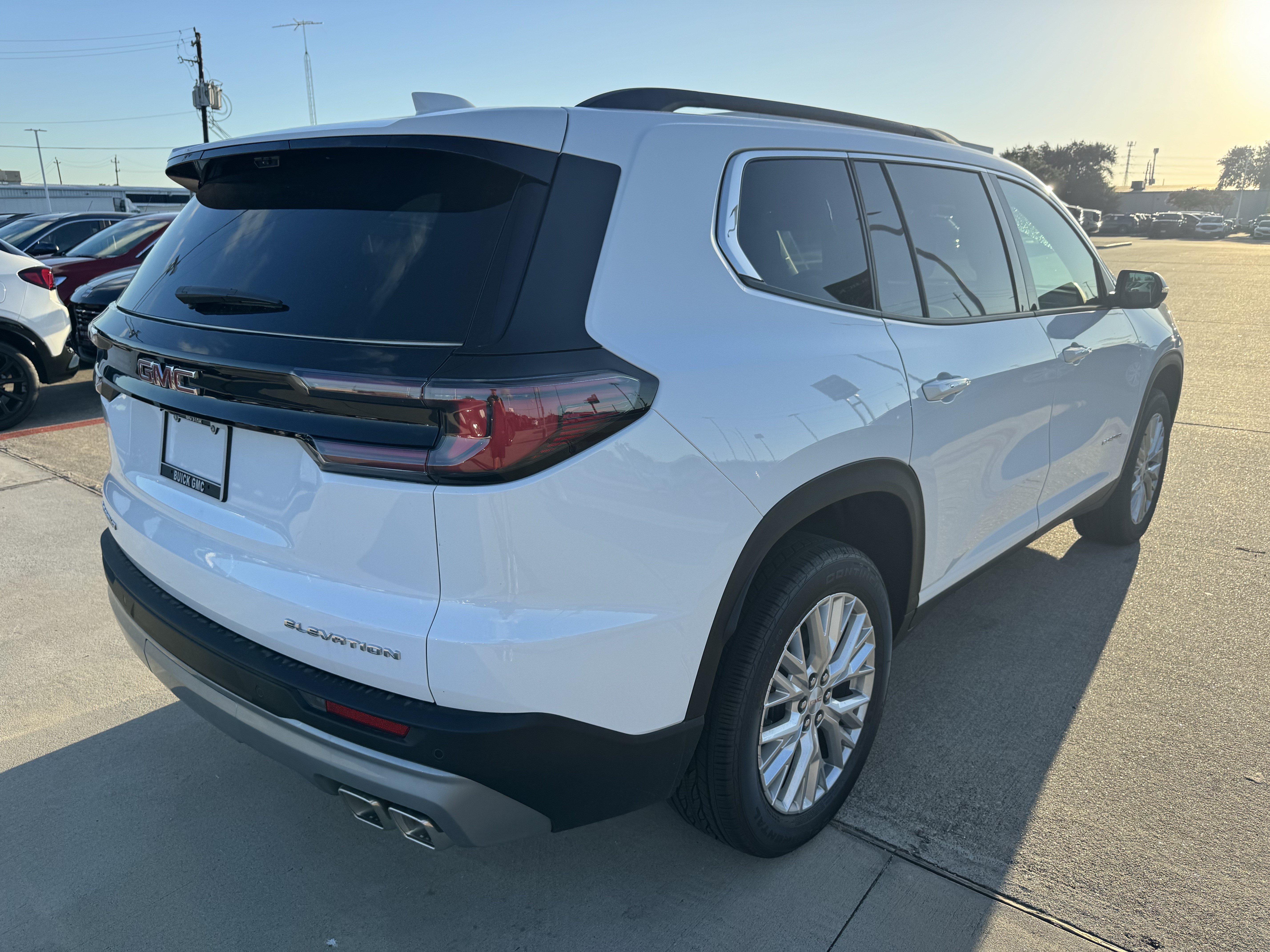 New 2026 GMC Acadia Elevation w/ Elevation Premium Package FWD image 6