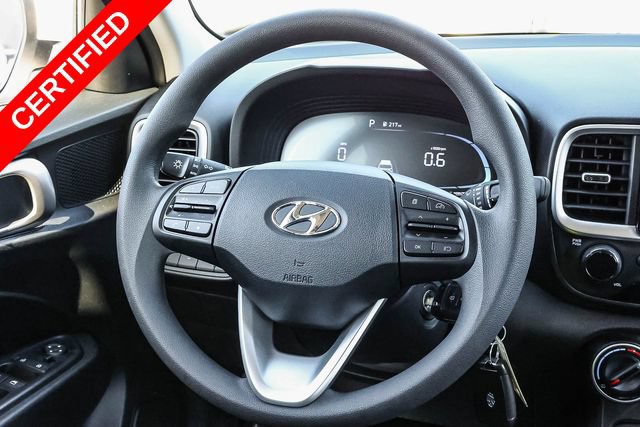 Certified 2024 Hyundai Venue SE FWD image 15