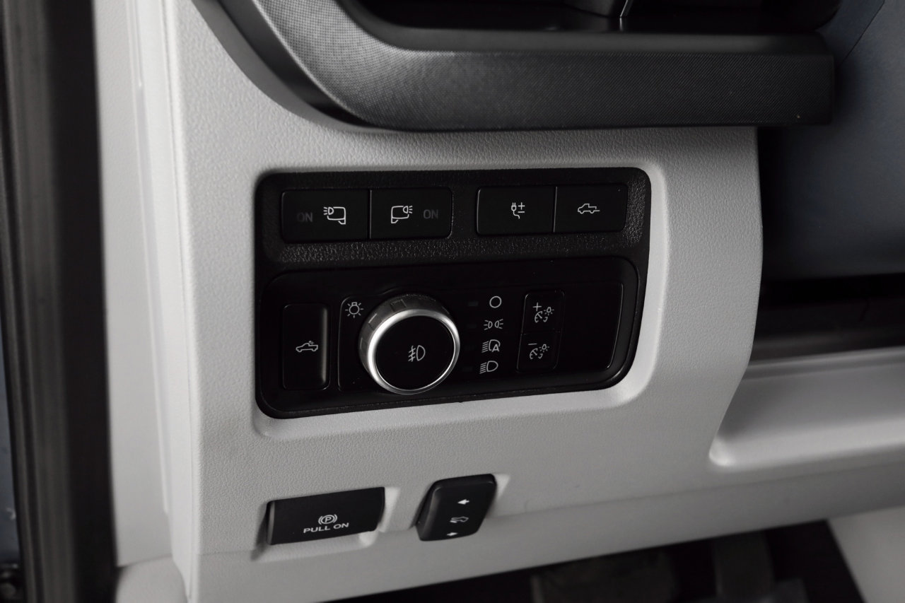 Used 2023 Ford F250 Limited w/ FX4 Off-Road Package image 30