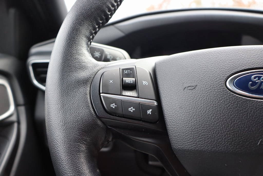 Used 2020 Ford Explorer XLT w/ Equipment Group 202A image 7