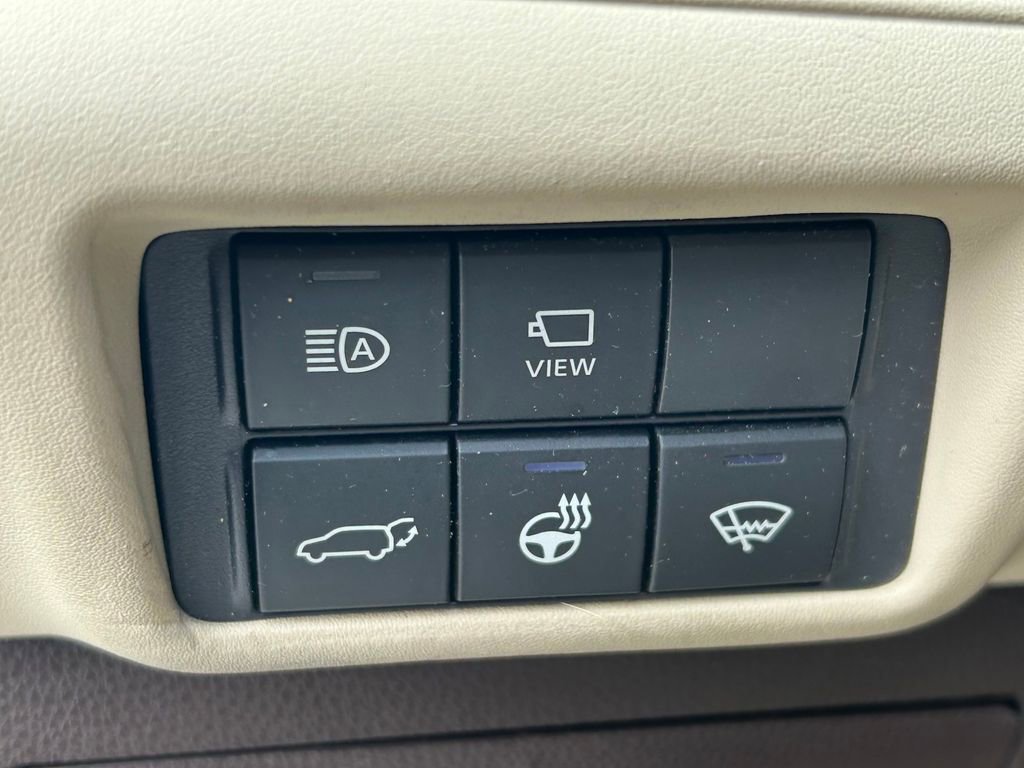 Used 2021 Toyota Highlander Platinum image 29