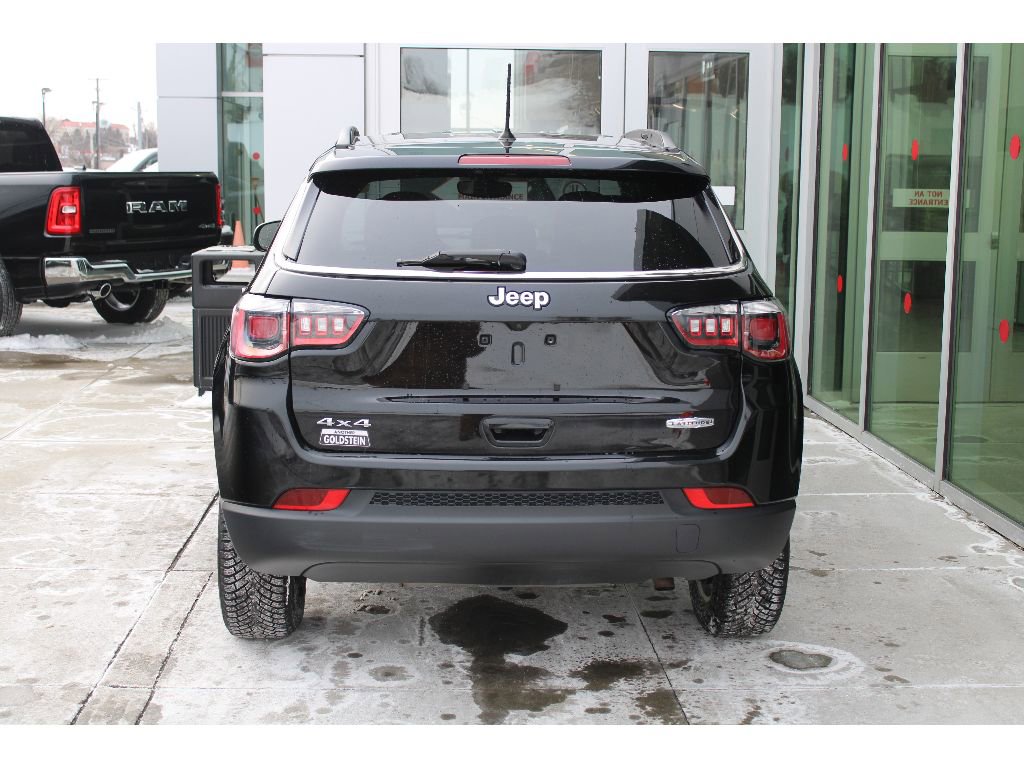 Used 2018 Jeep Compass Latitude w/ Cold Weather Group image 6