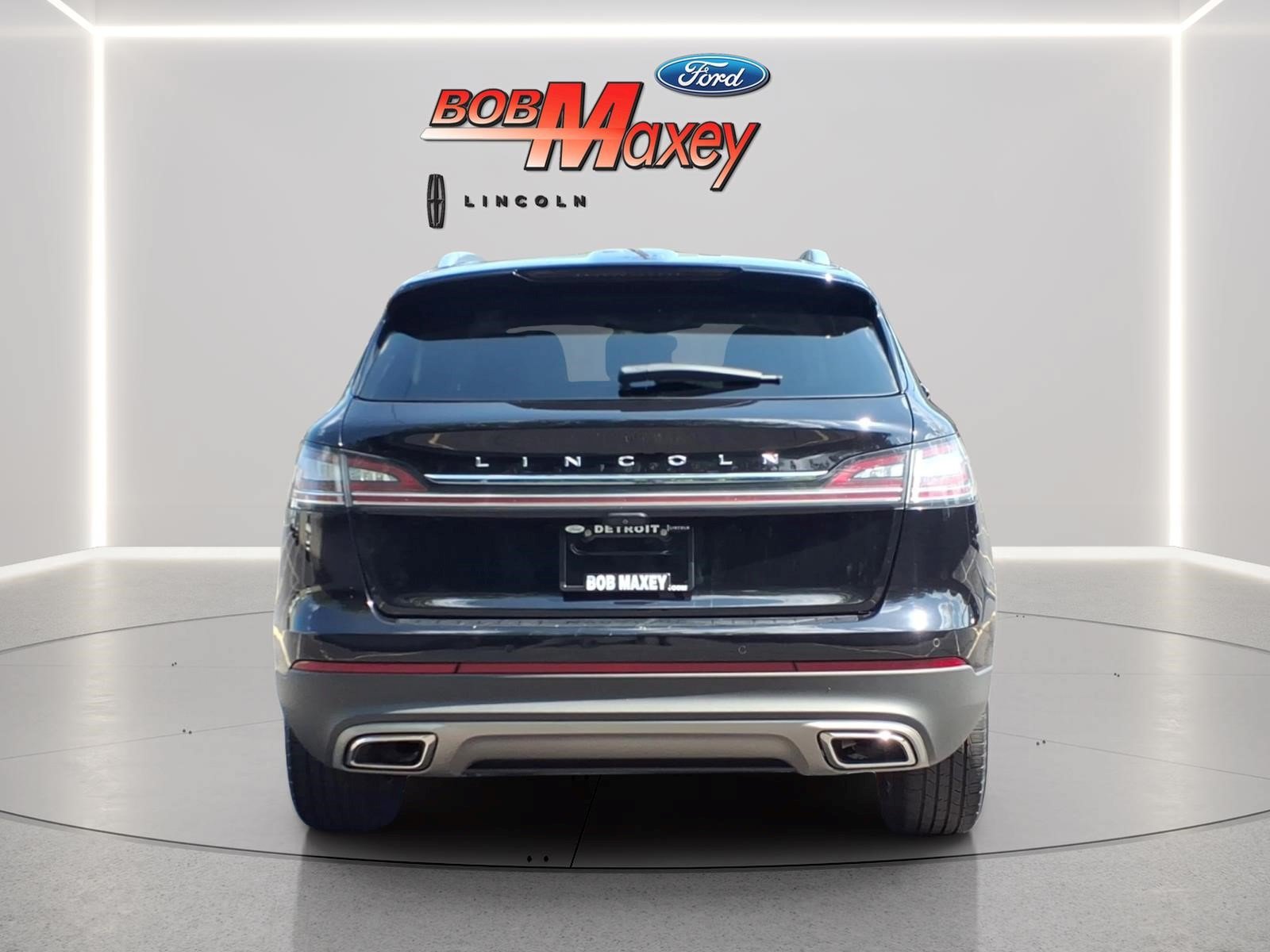 Used 2023 Lincoln Nautilus AWD w/ Premium Package image 5