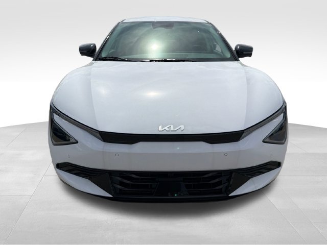 New 2026 Kia EV6 Wind RWD image 2