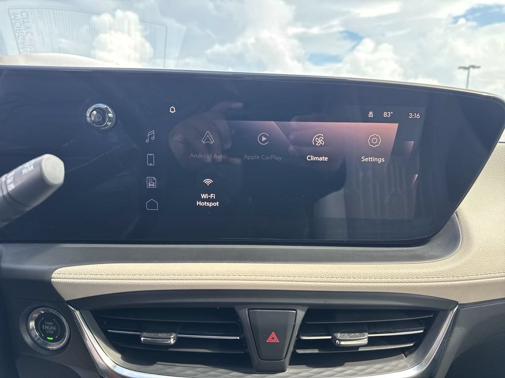 Used 2024 Buick Encore GX Avenir AWD/4WD image 27