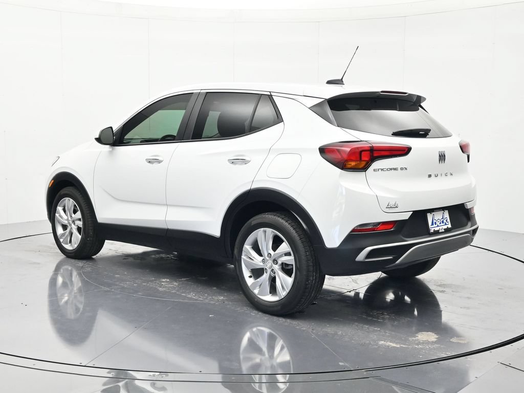 Used 2024 Buick Encore GX Preferred w/ Comfort Package FWD image 7