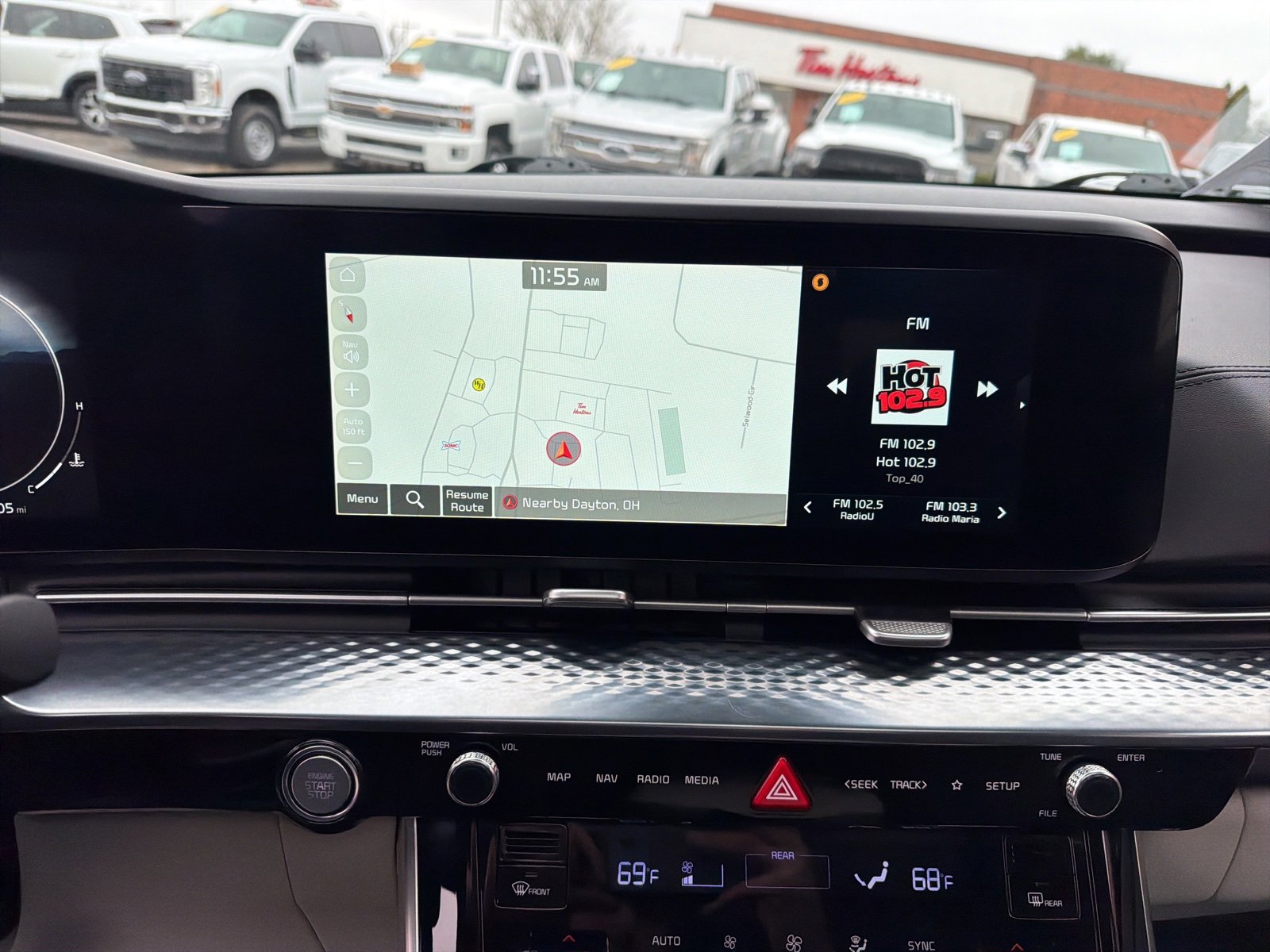 Used 2024 Kia Carnival SX Prestige image 29