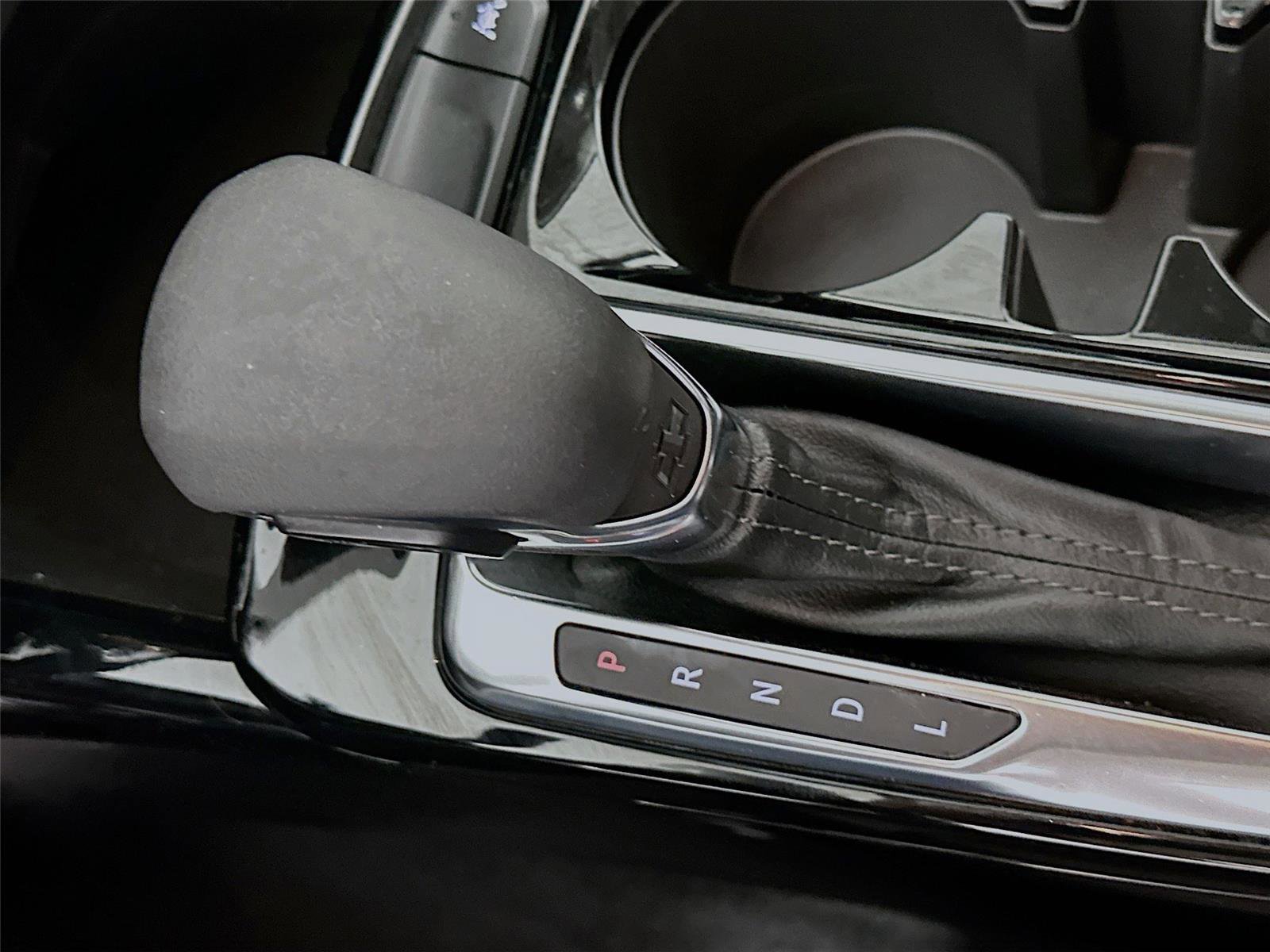 Used 2024 Chevrolet Trax LT FWD image 15