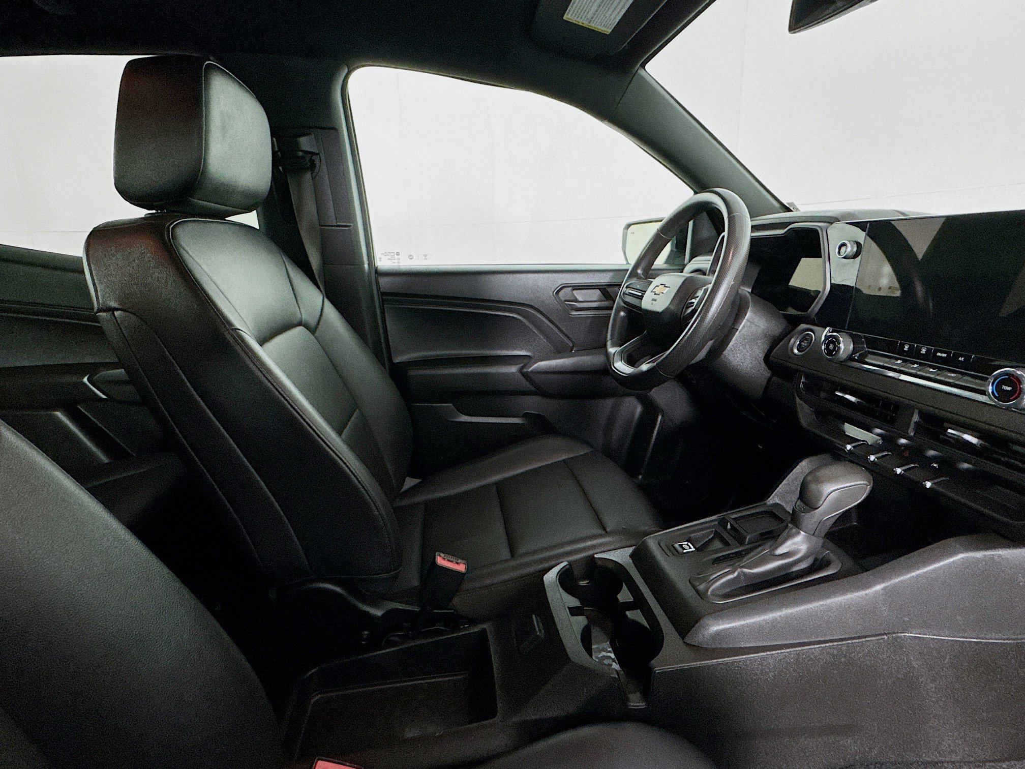 Used 2023 Chevrolet Colorado W/T w/ Safety Package image 28