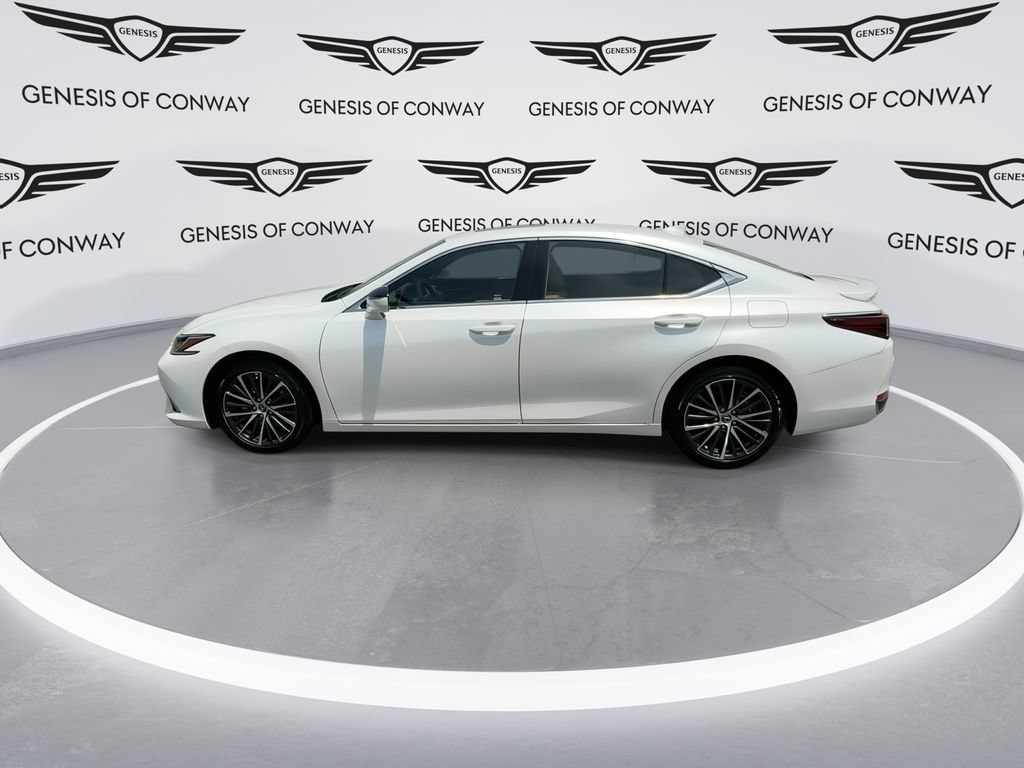 Used 2025 Lexus ES 300h w/ Premium Package FWD image 5