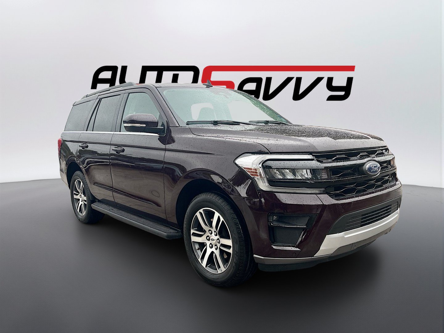 Used 2024 Ford Expedition XLT RWD image 1