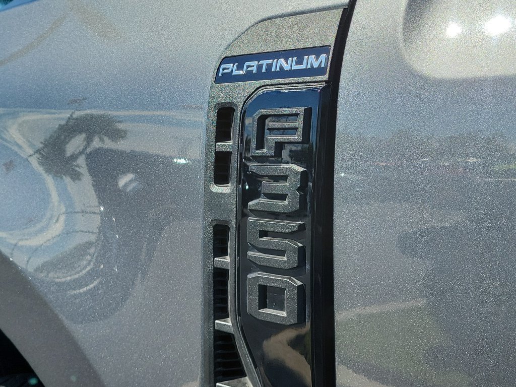 Used 2026 Ford F350 Platinum AWD/4WD image 8