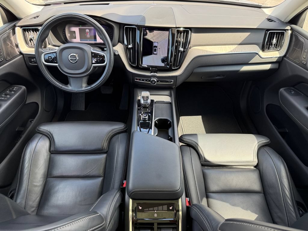 Used 2022 Volvo XC60 B5 Inscription w/ Advanced Package AWD/4WD image 12