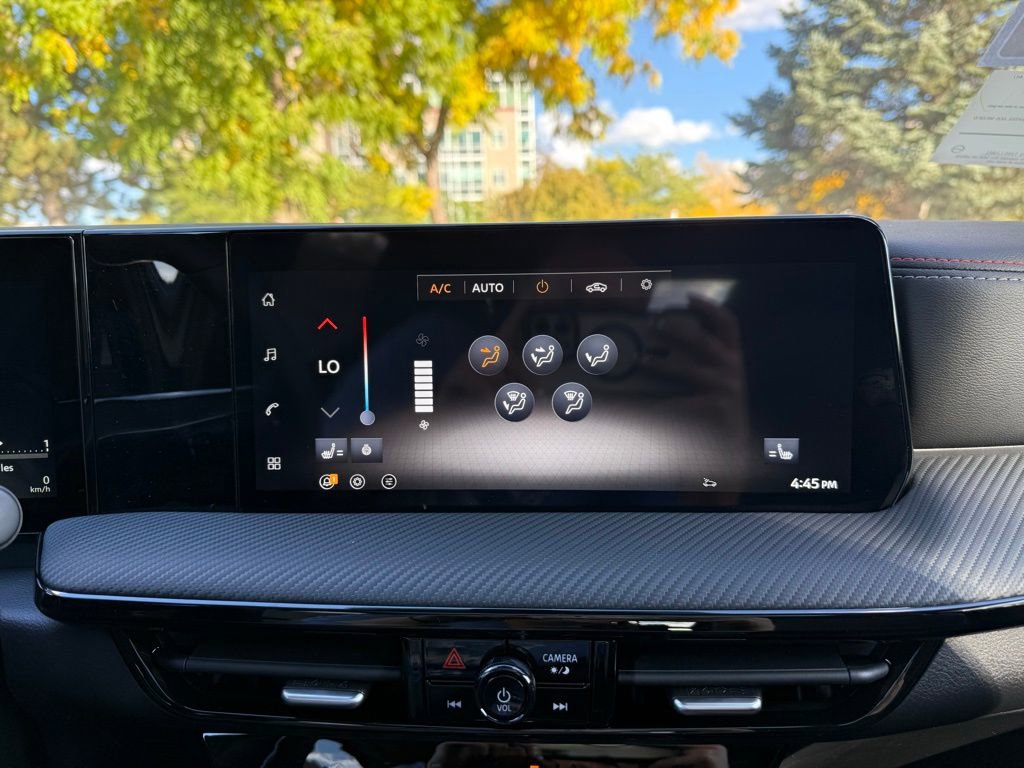 New 2026 Nissan Kicks SR w/ SR Premium Package image 33