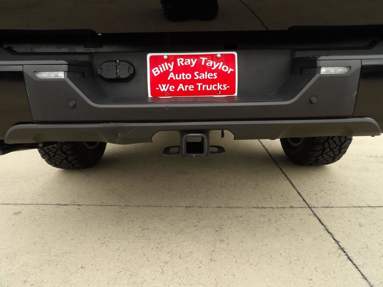 Used 2023 Toyota Tundra Platinum AWD/4WD image 37