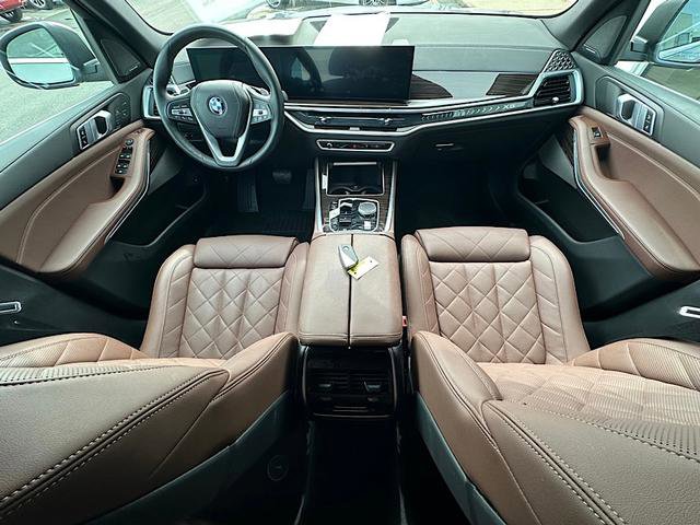 Certified 2024 BMW X5 xDrive50e w/ Premium Package image 21