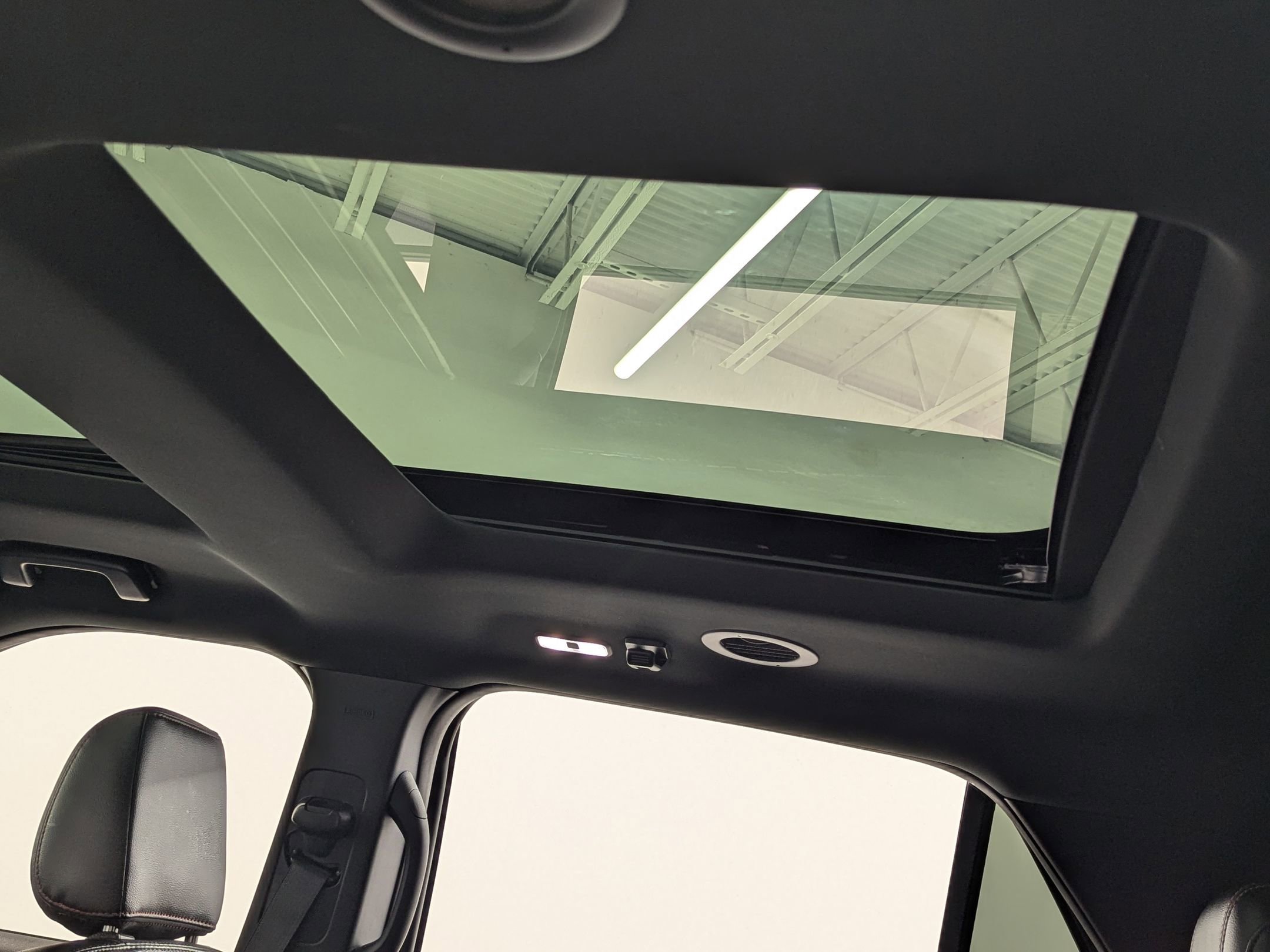 Used 2019 Ford Explorer Sport w/ Ford Safe & Smart Package image 20