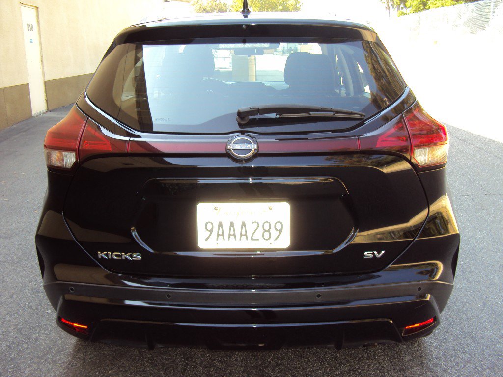 Used 2022 Nissan Kicks SV image 5