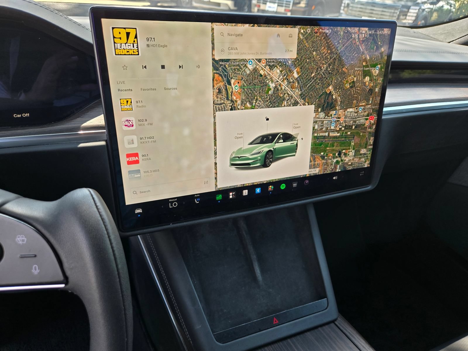 Used 2022 Tesla Model S AWD/4WD image 18