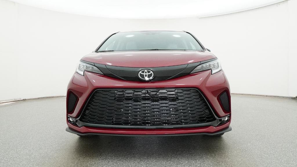 New 2026 Toyota Sienna XSE FWD image 18