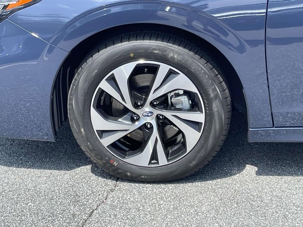 Used 2025 Subaru Legacy Premium w/ Popular Package #1 AWD/4WD image 9