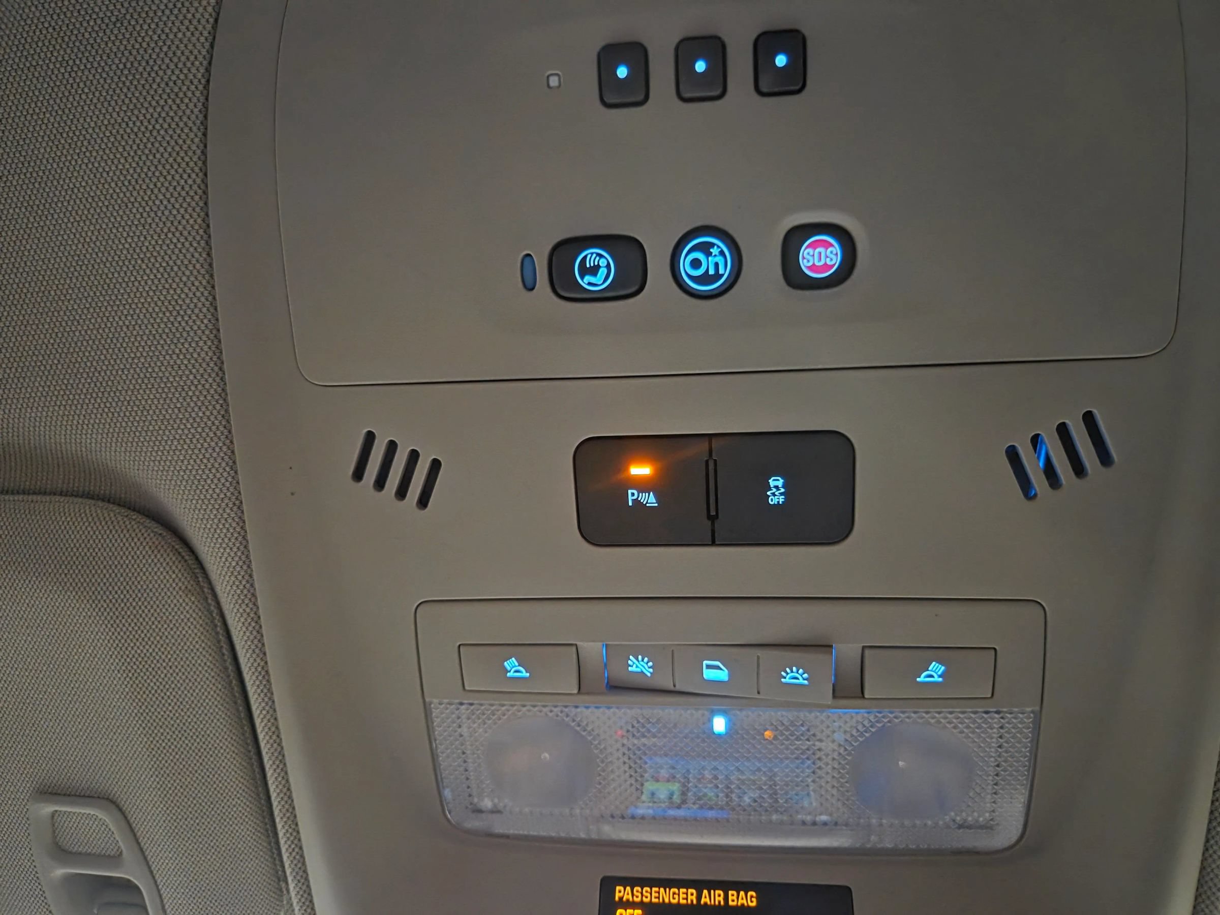 Used 2014 Chevrolet Volt Premium w/ Premium Trim Package FWD image 31