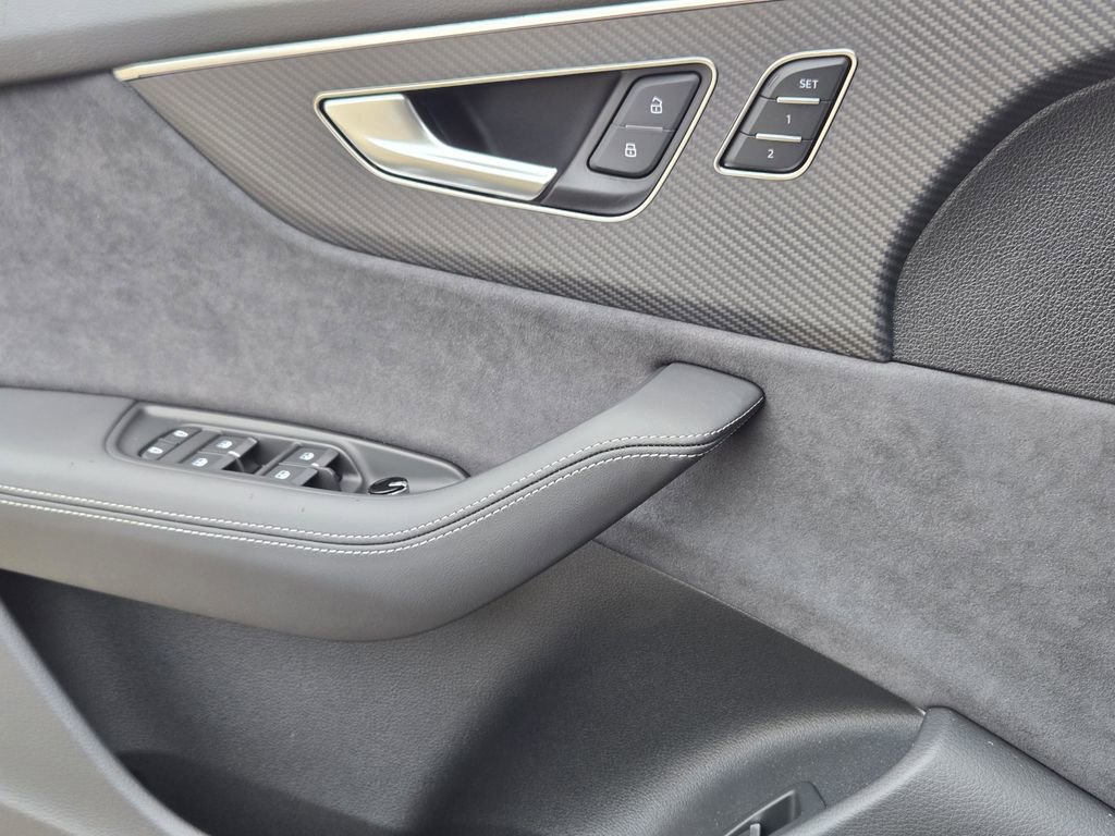 New 2026 Audi SQ8 Prestige image 25