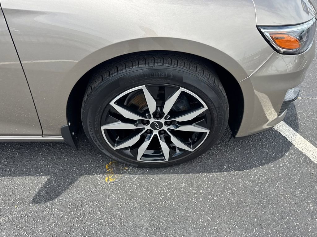 Used 2022 Chevrolet Malibu RS FWD image 13