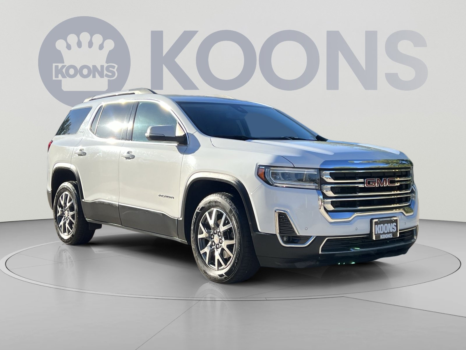 Used 2023 GMC Acadia SLT AWD/4WD image 10