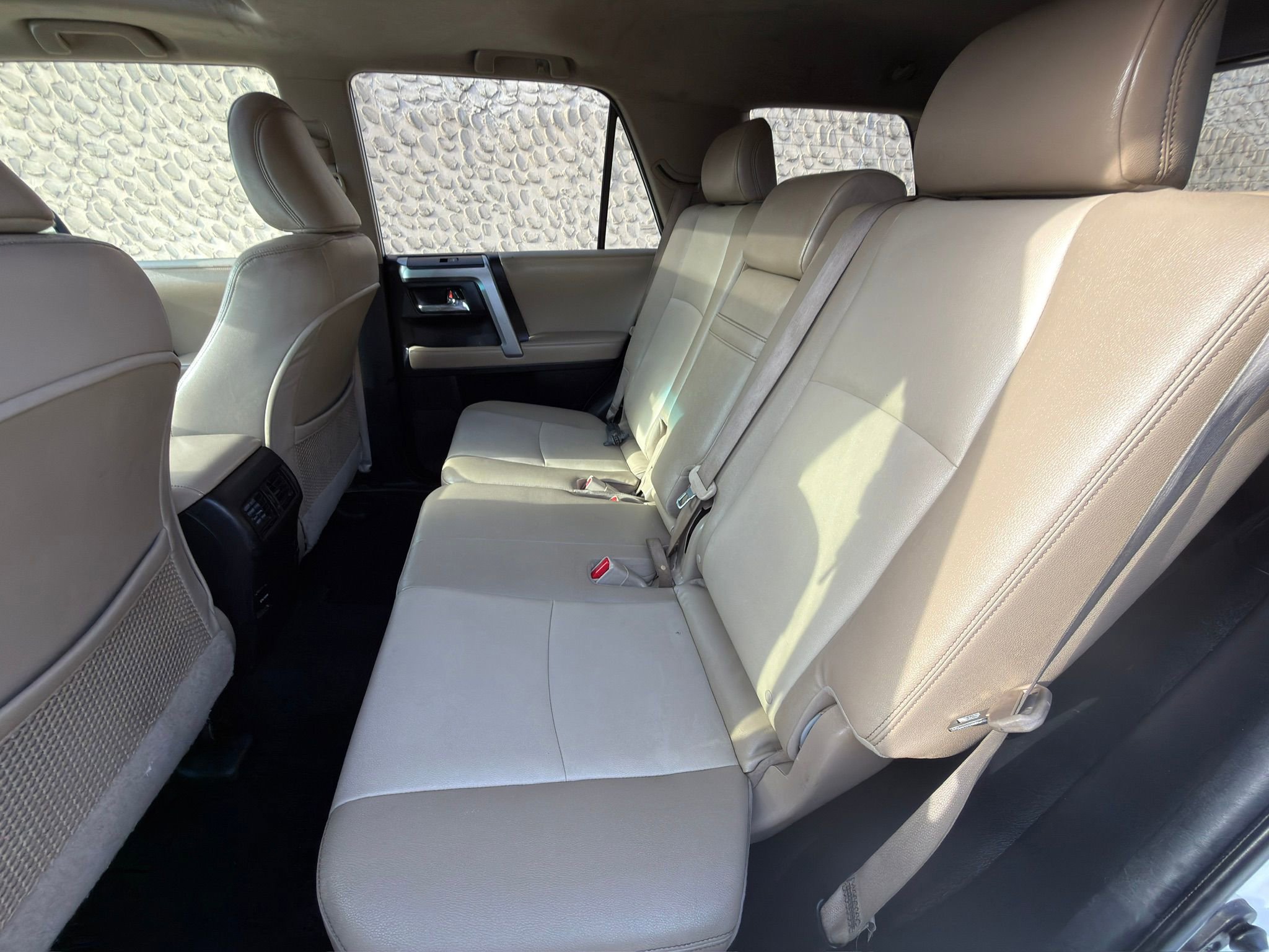 Used 2016 Toyota 4Runner SR5 Premium image 25