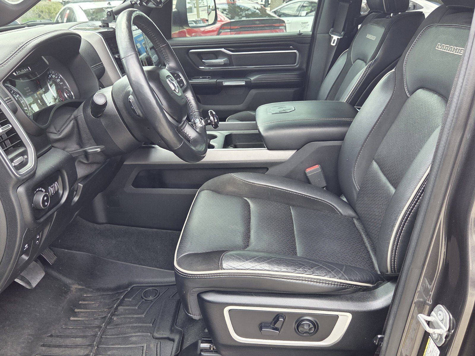 Used 2020 RAM 1500 Laramie image 4