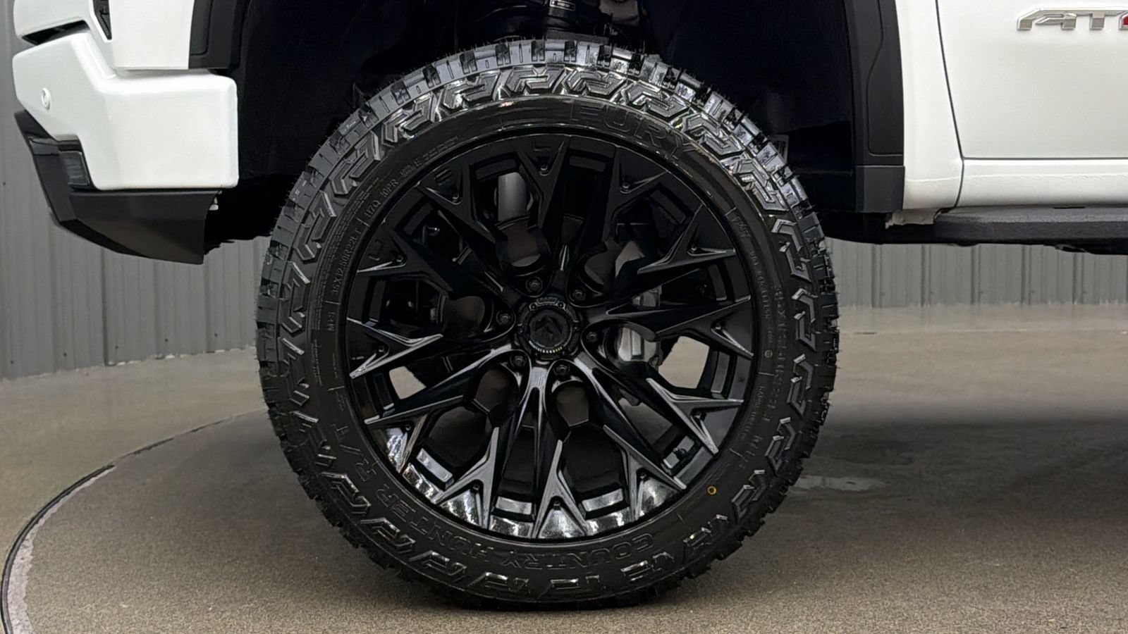 Used 2026 GMC Sierra 1500 AT4 w/ AT4 Premium Package AWD/4WD image 10