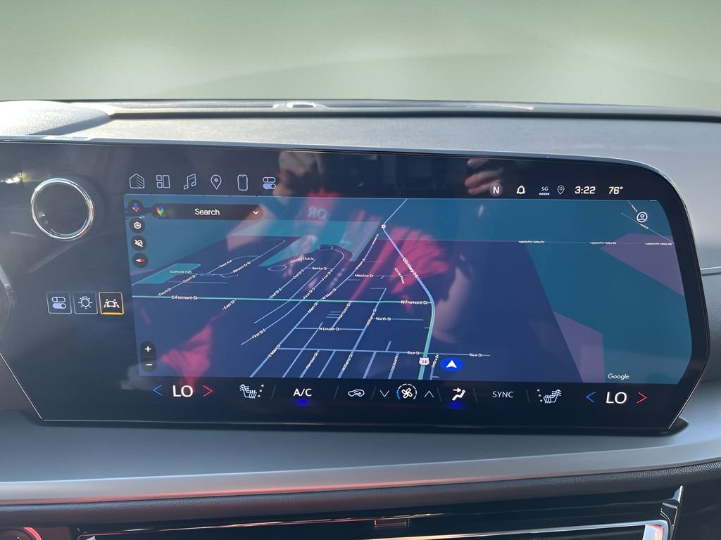 Certified 2025 Chevrolet Traverse LT image 14