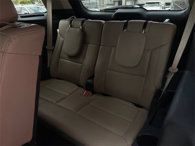 Used 2024 Ford Explorer XLT w/ Equipment Group 202A image 20