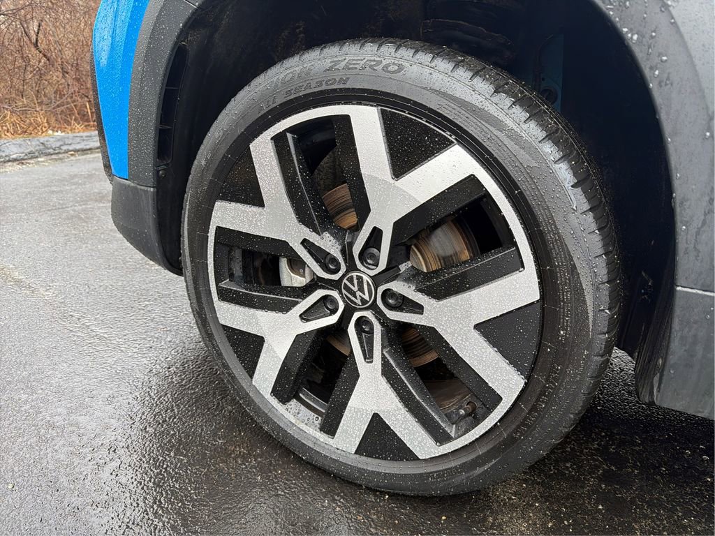 Used 2022 Volkswagen Taos SEL w/ Panoramic Sunroof Package image 25