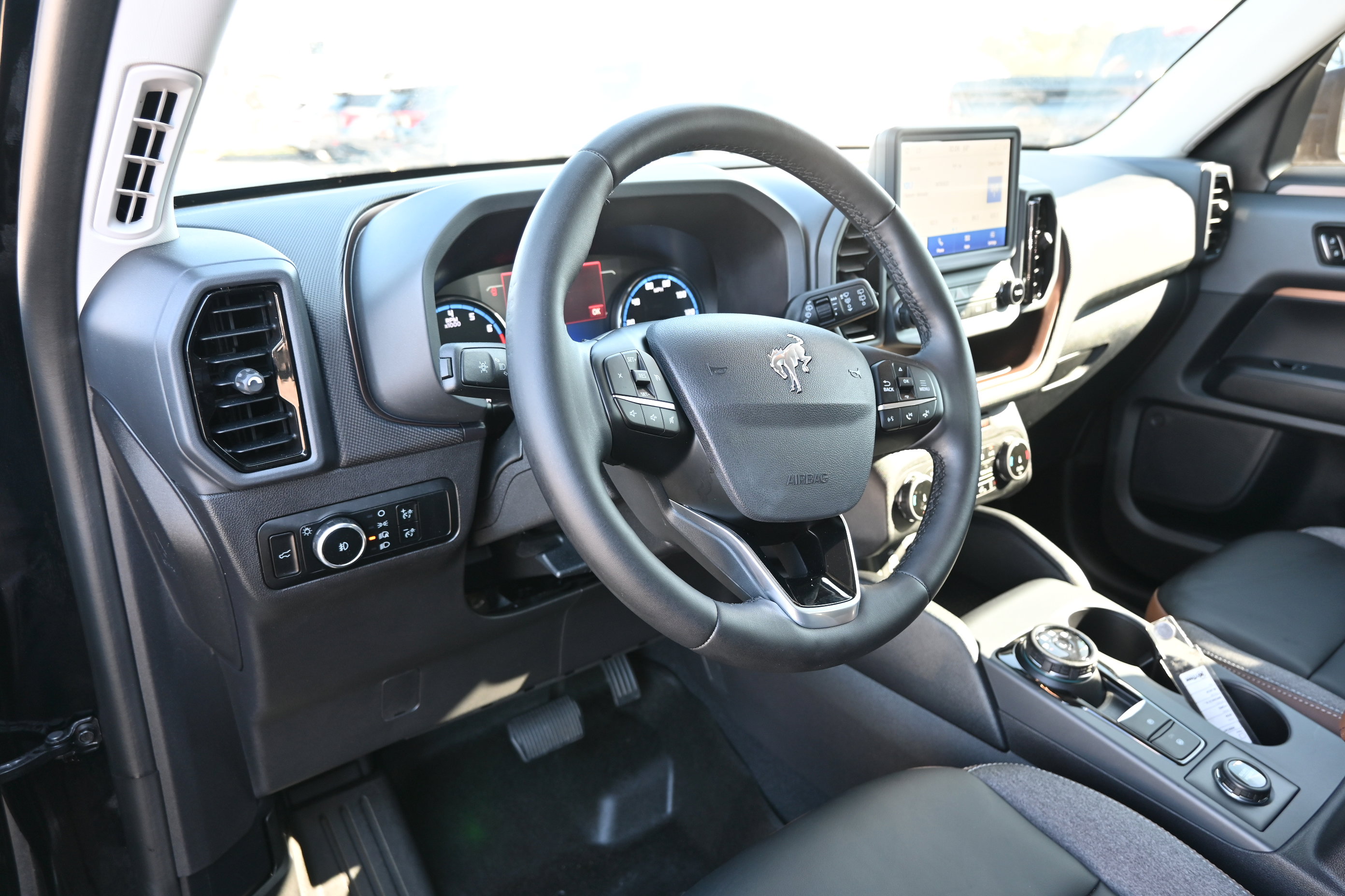 Used 2024 Ford Bronco Sport Outer Banks image 15