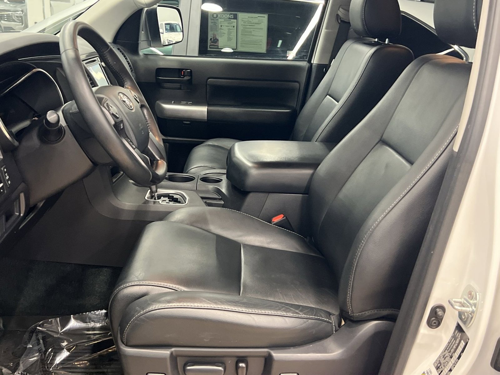 Used 2018 Toyota Sequoia TRD Sport AWD/4WD image 11