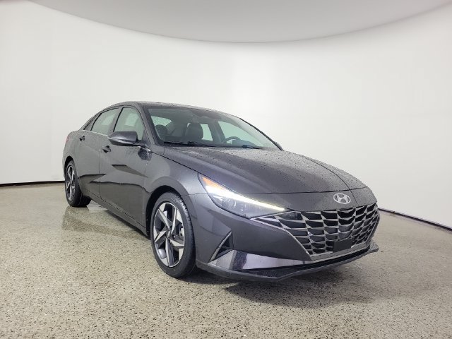 Used 2023 Hyundai Elantra Limited FWD image 3
