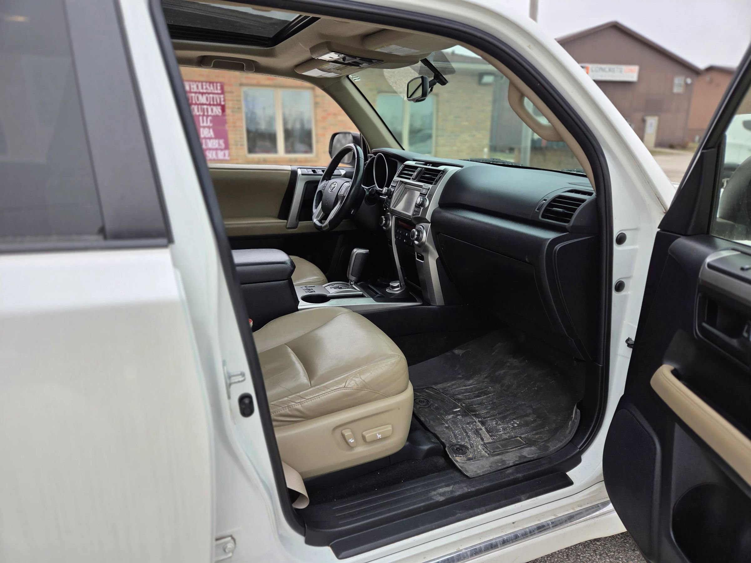 Used 2013 Toyota 4Runner Limited image 25