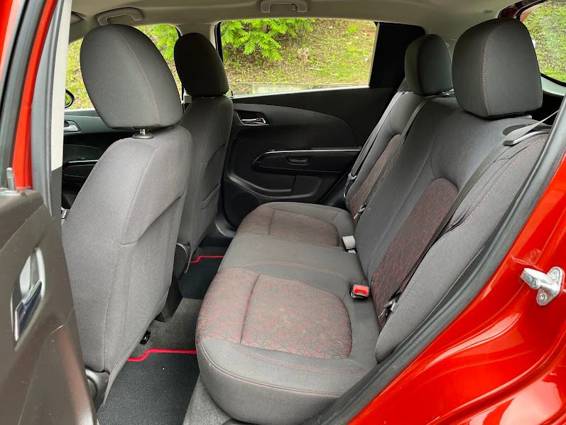 Used 2020 Chevrolet Sonic LT w/ Convenience Package FWD image 39