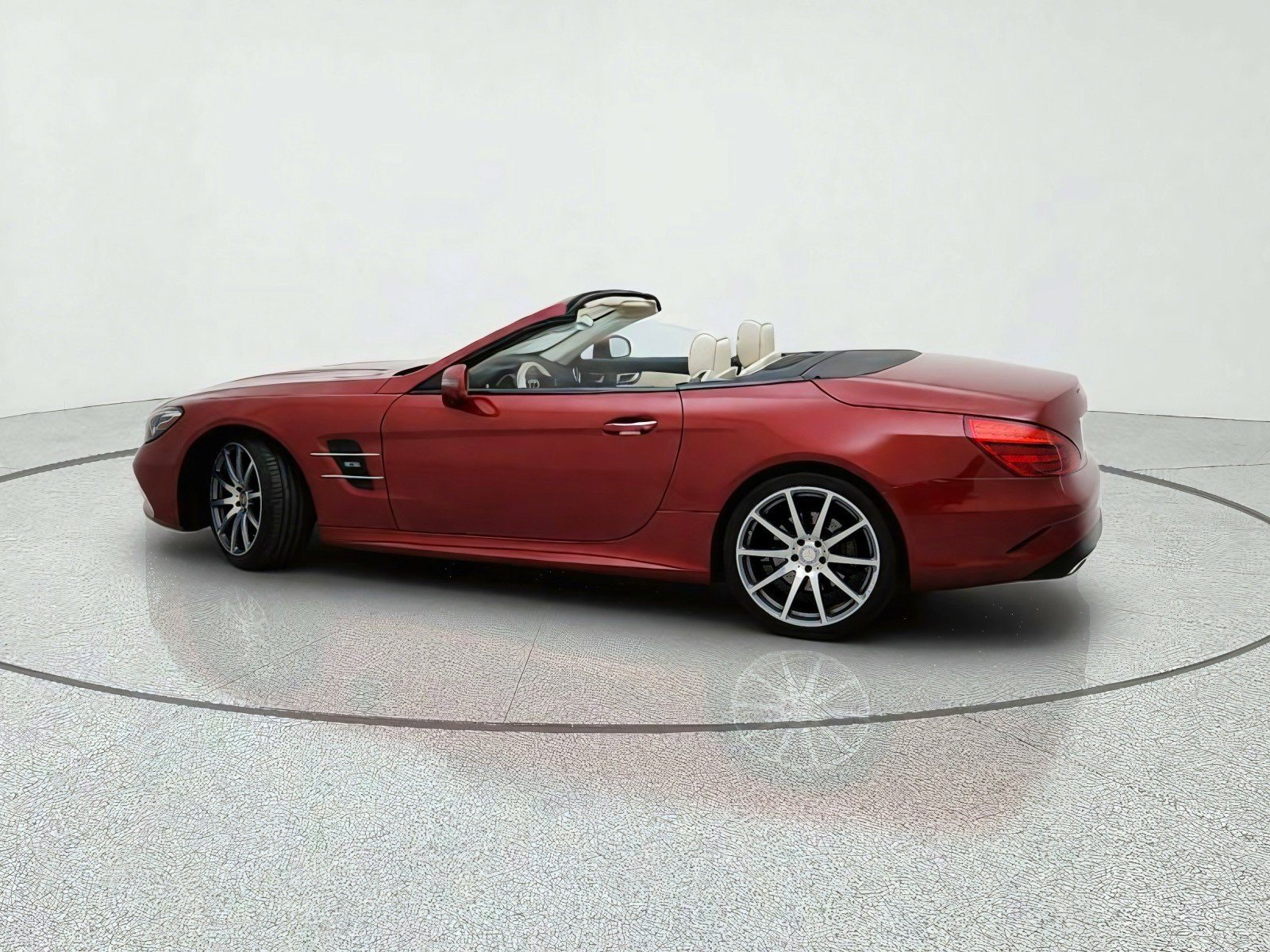 Used 2017 Mercedes-Benz SL 450 image 13