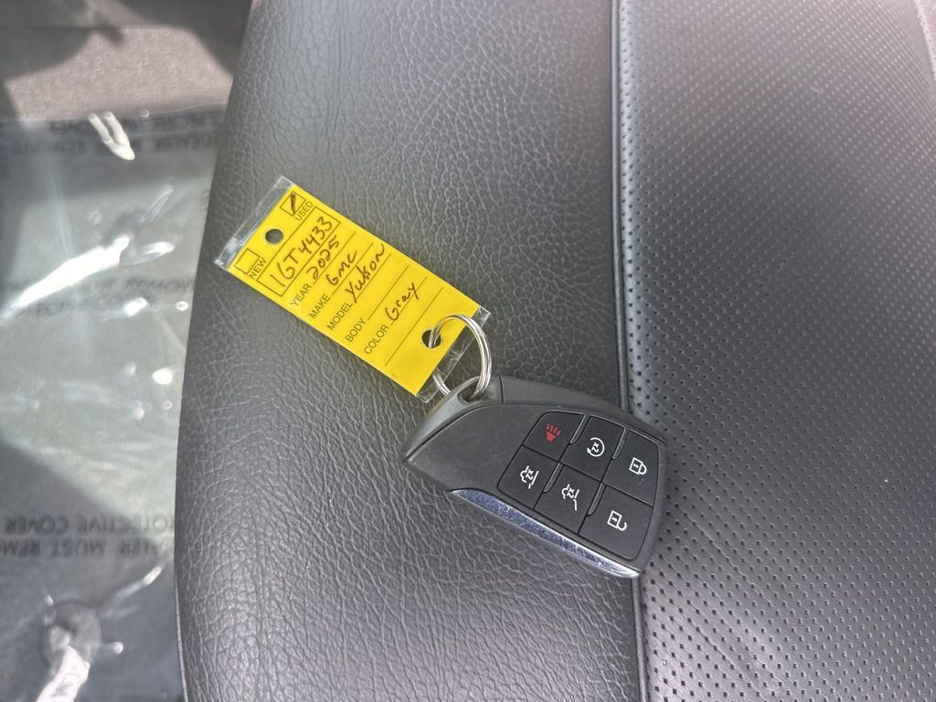 Used 2025 GMC Yukon Denali image 38